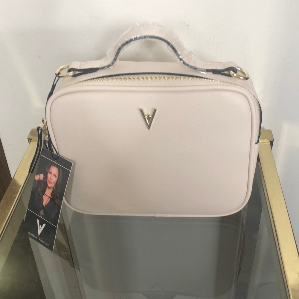 NWT Vanessa Williams lush crossbody camera bag off white